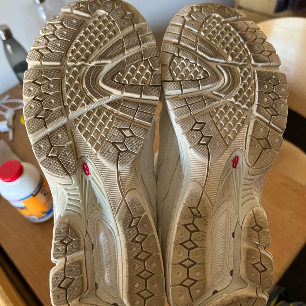 New balance 2002r - Picture 3 of 3